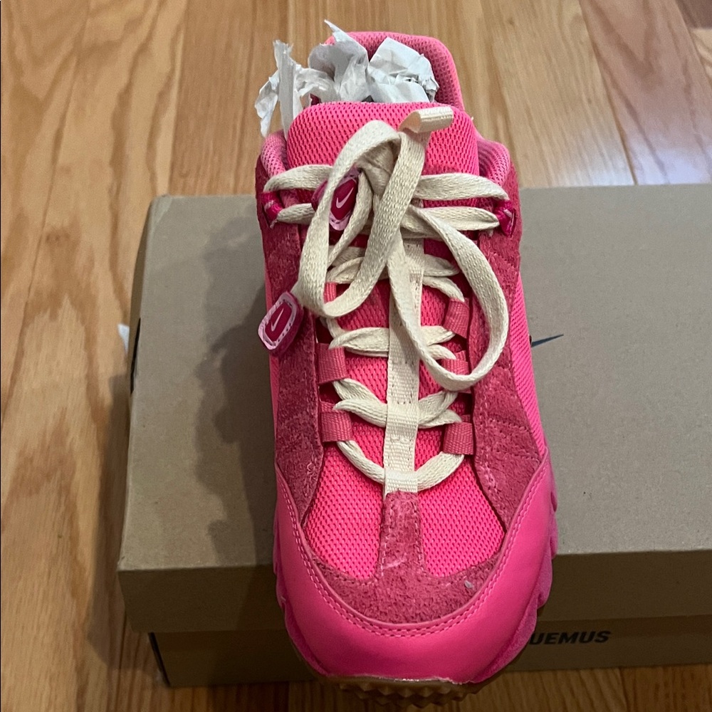 Jacquemus Nike Vibrant Pink Sneakers - Picture 5 of 5